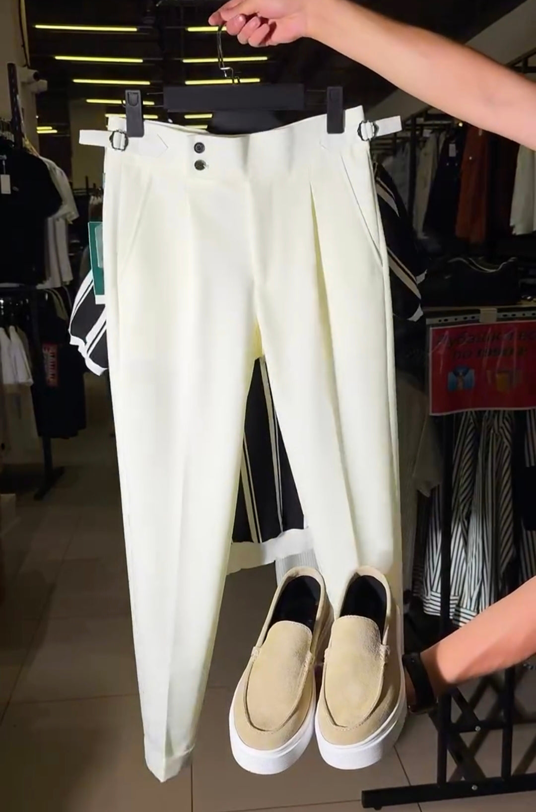 Perfect Combo: T Shirt, Pants & Sneakers& Watch "التركيبة المثالية: قميص، بنطال وأحذية رياضية!" – White & Black Combo