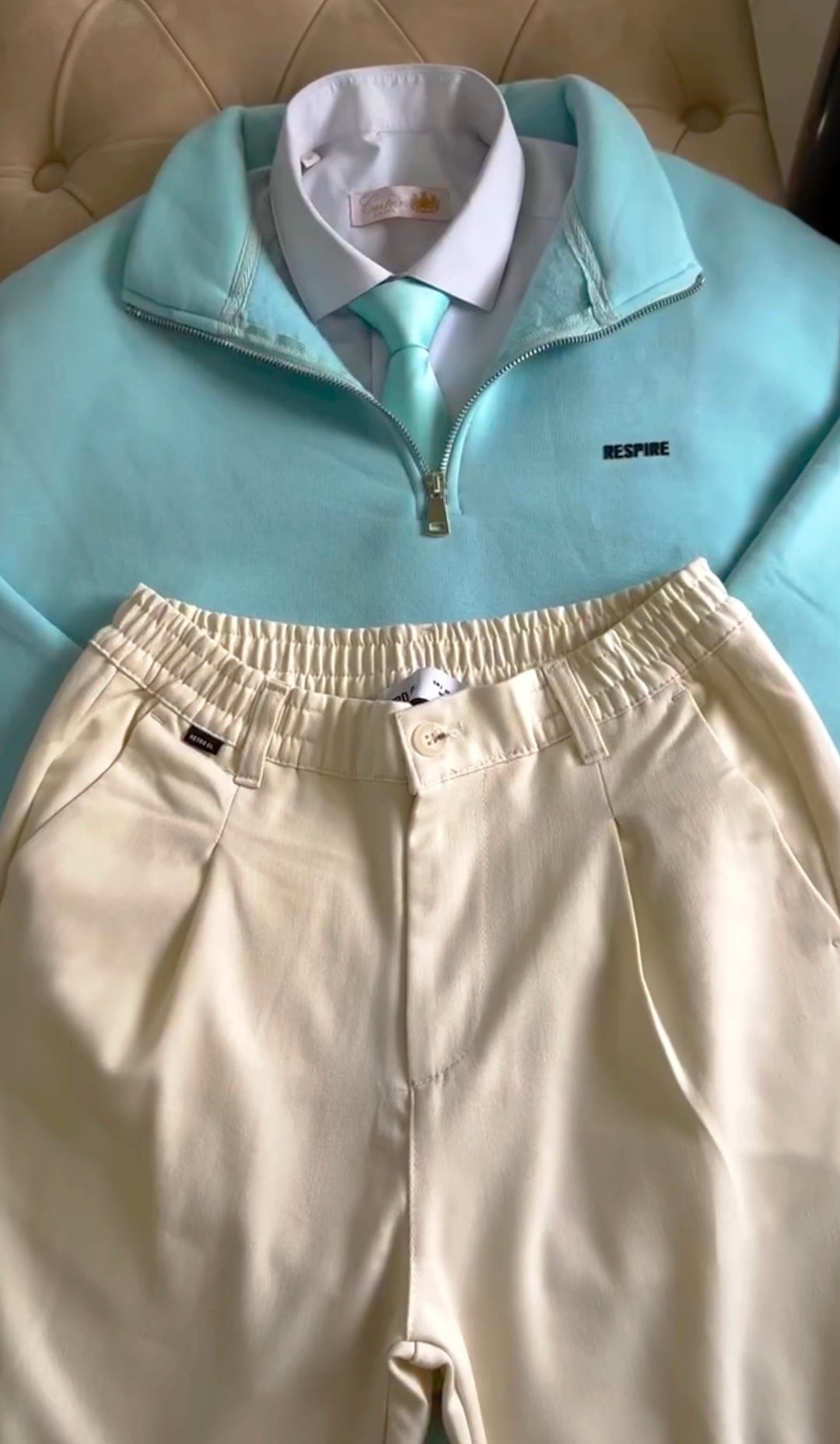 Perfect Combo: Shirt, Pant & Sneakers"التركيبة المثالية: قميص، بنطال وأحذية رياضية!" –  SkyBlue & Off-White Color.