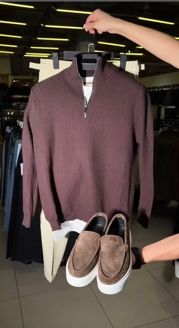 Perfect Combo: Shirt, Pants & Sneakers "التركيبة المثالية: قميص، بنطال وأحذية رياضية!" – Dark Purple Combo