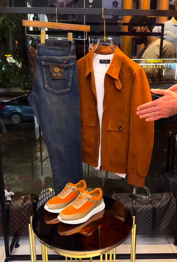 Perfect Combo: Shirt, Pant & Sneakers"التركيبة المثالية: قميص، بنطال وأحذية رياضية!" –  Orange&Blue .