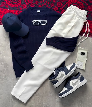 Modern Essential Outfit: Shirt, Pants, Sneakers & Glasses الإطلالة العصرية الأساسية: قميص، بنطال، أحذية رياضية ونظارة إصدار السكيني والأخضر – (Blue & White Edition) ✨  مزيج أنيق يجمع بين الأزرق والأبيض ليمنح